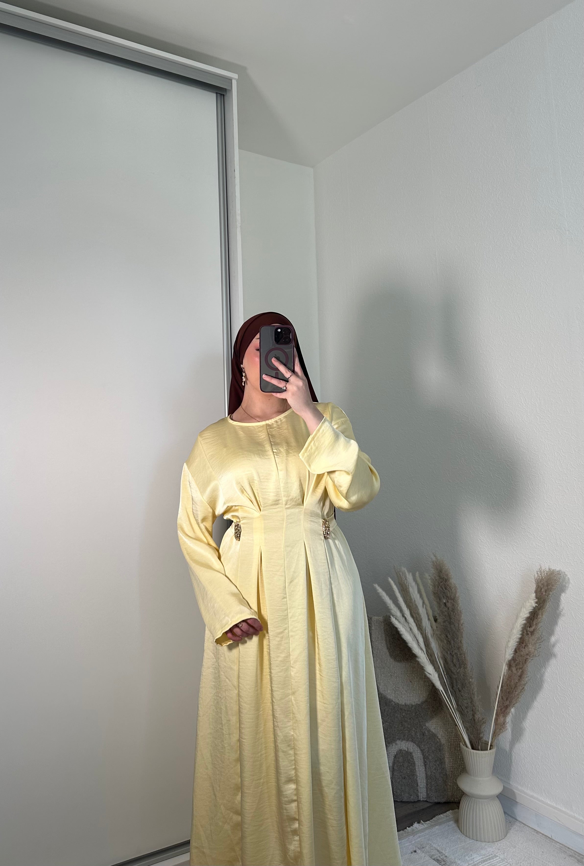 Robe MUNIA