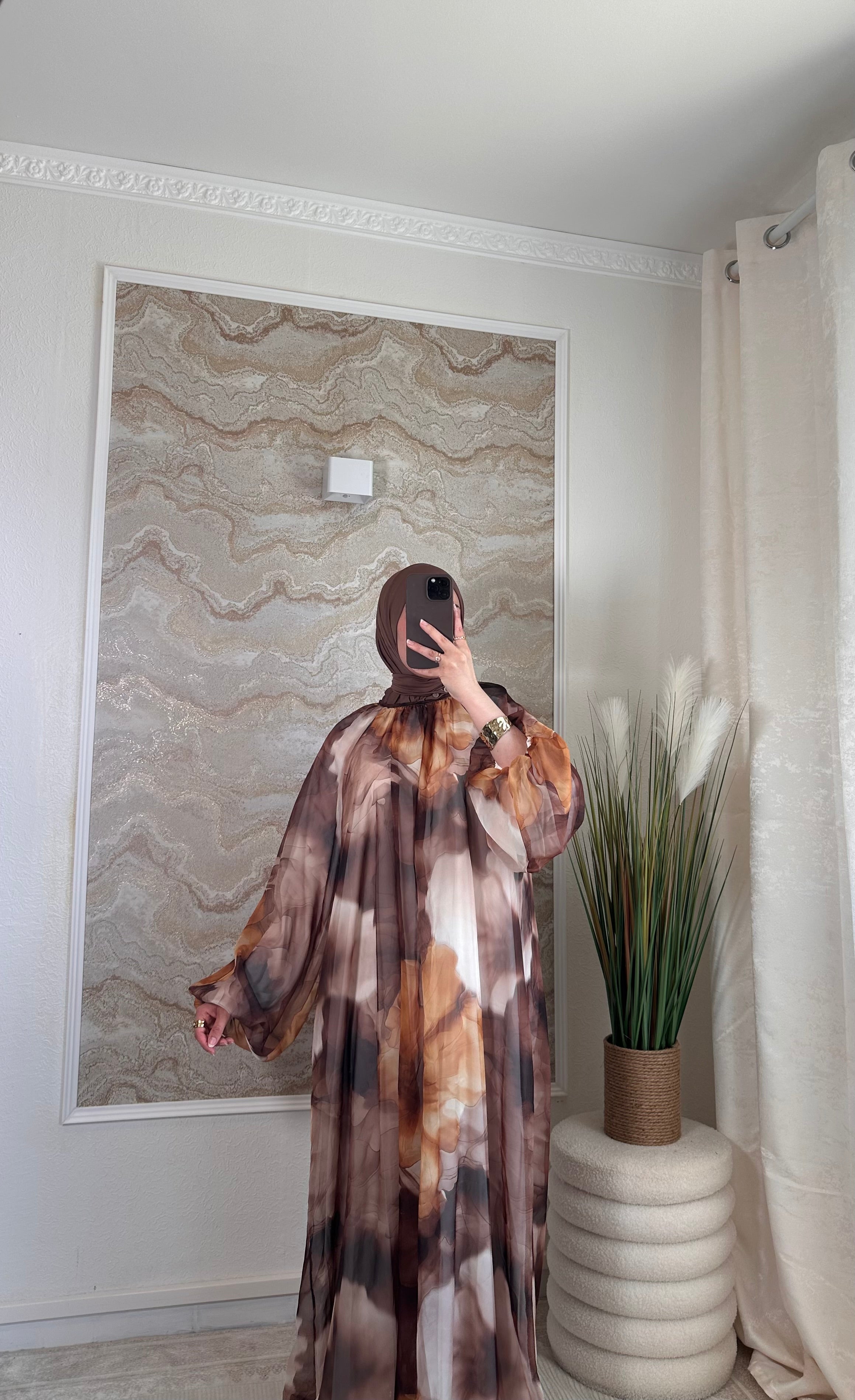 Robe WARDA