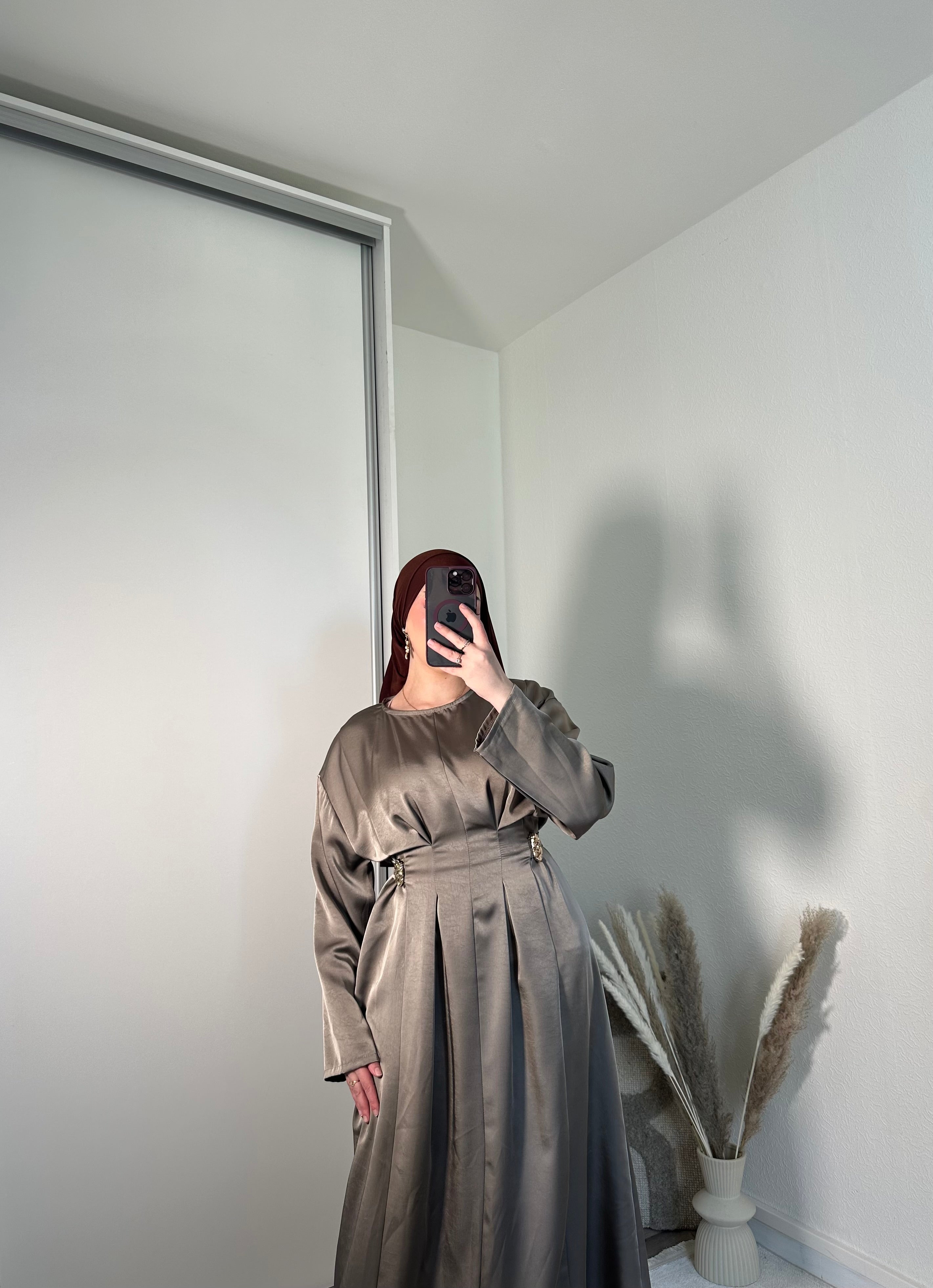 Robe MUNIA